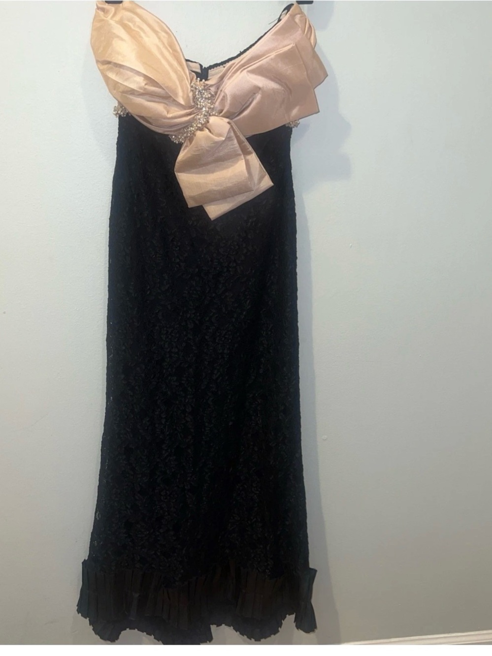 Nicole Bakti Vintage Strapless Black lace blush champagne Dress bow Pearls Sz L